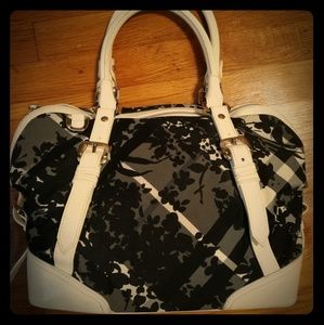 Black and White Burberry bag